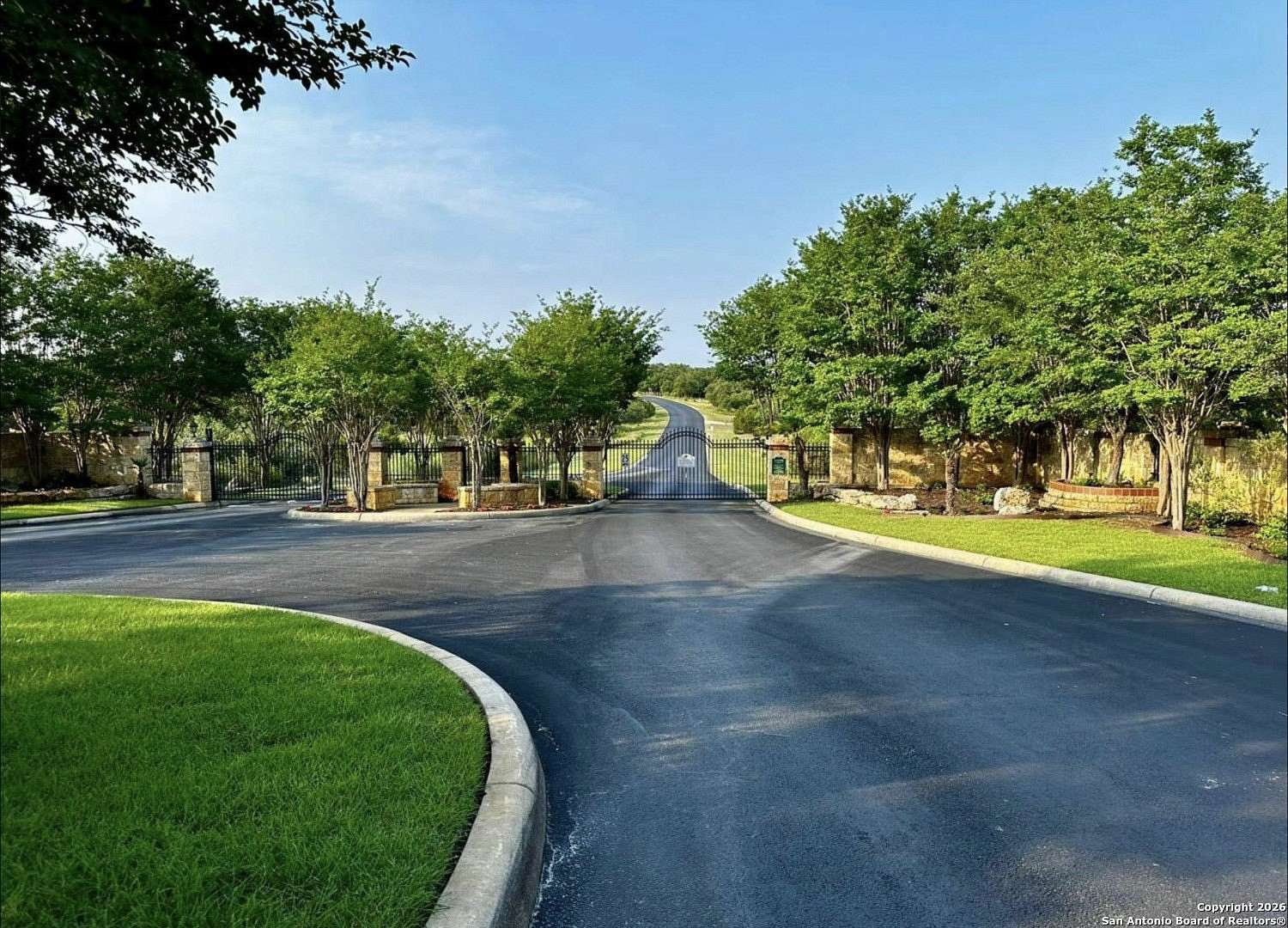 1 Acre of Residential Land for Sale in Canyon Lake, Texas