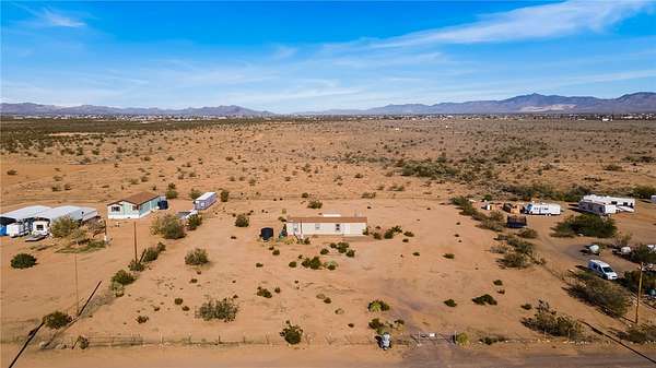 1.59 Acres of Residential Land with Home for Sale in Golden Valley, Arizona