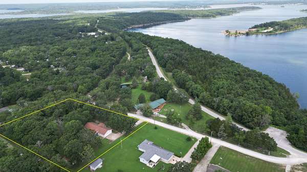 2.3 Acres of Residential Land with Home for Sale in Pittsburg, Missouri