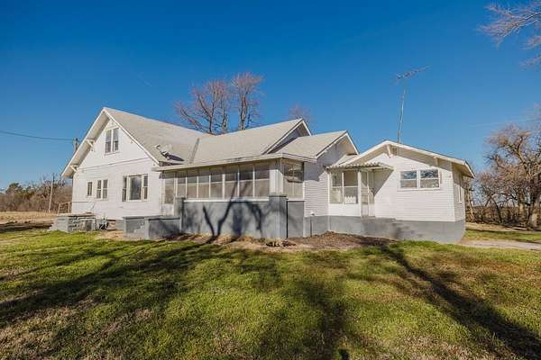 8 Acres of Residential Land with Home for Sale in Stafford, Kansas