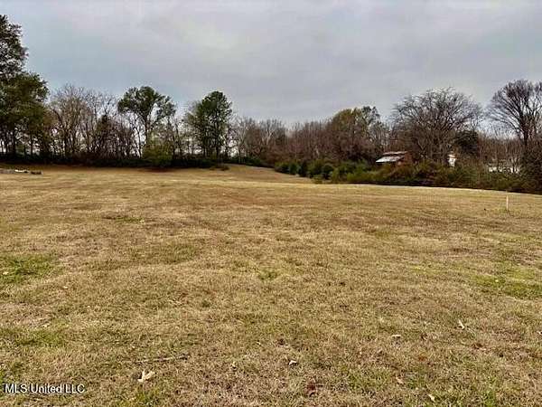 1.5 Acres of Residential Land for Sale in Hernando, Mississippi