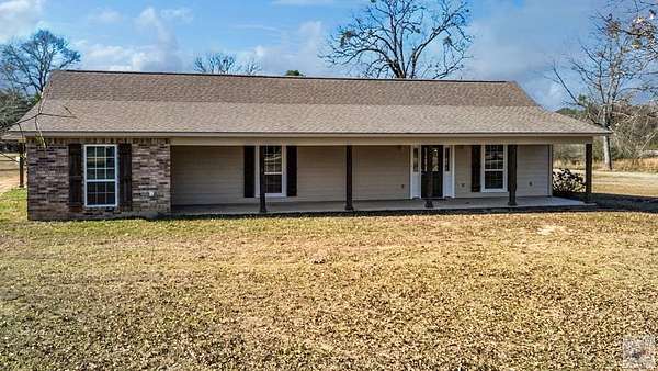 2.19 Acres of Residential Land with Home for Sale in Maud, Texas