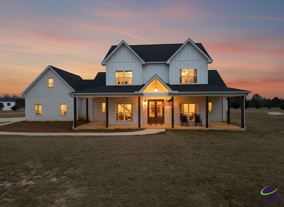 1.84 Acres of Land with Home for Sale in Hawkinsville, Georgia