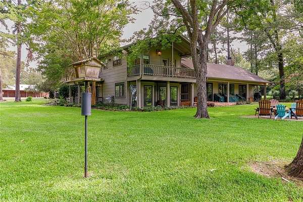 109 Acres of Land with Home for Sale in Mount Vernon, Texas