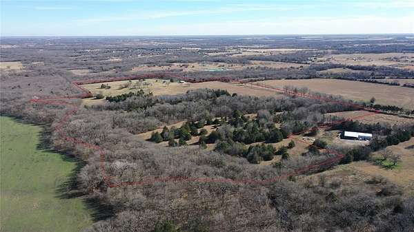 65.1 Acres of Improved Land for Sale in Savoy, Texas