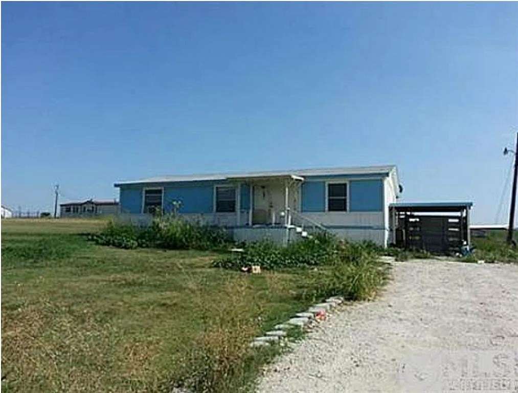 2 Acres of Residential Land with Home for Sale in New Fairview, Texas