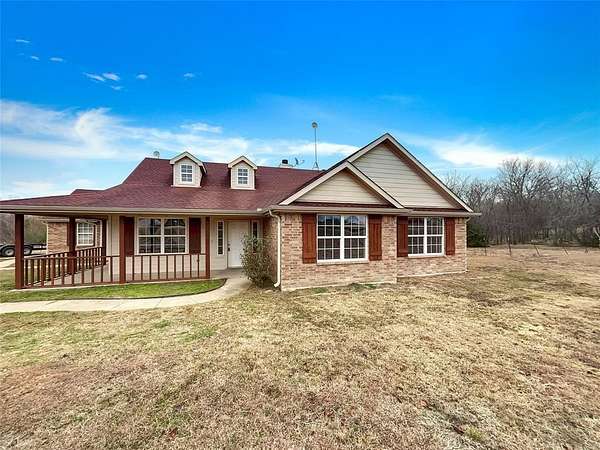 2 Acres of Residential Land with Home for Sale in Royse City, Texas