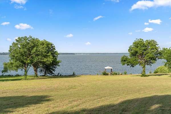 1.53 Acres of Residential Land for Sale in Kerens, Texas