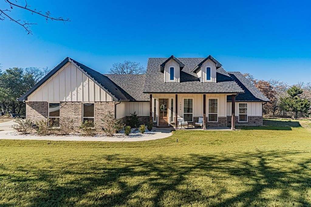 2.2 Acres of Residential Land with Home for Sale in Poolville, Texas