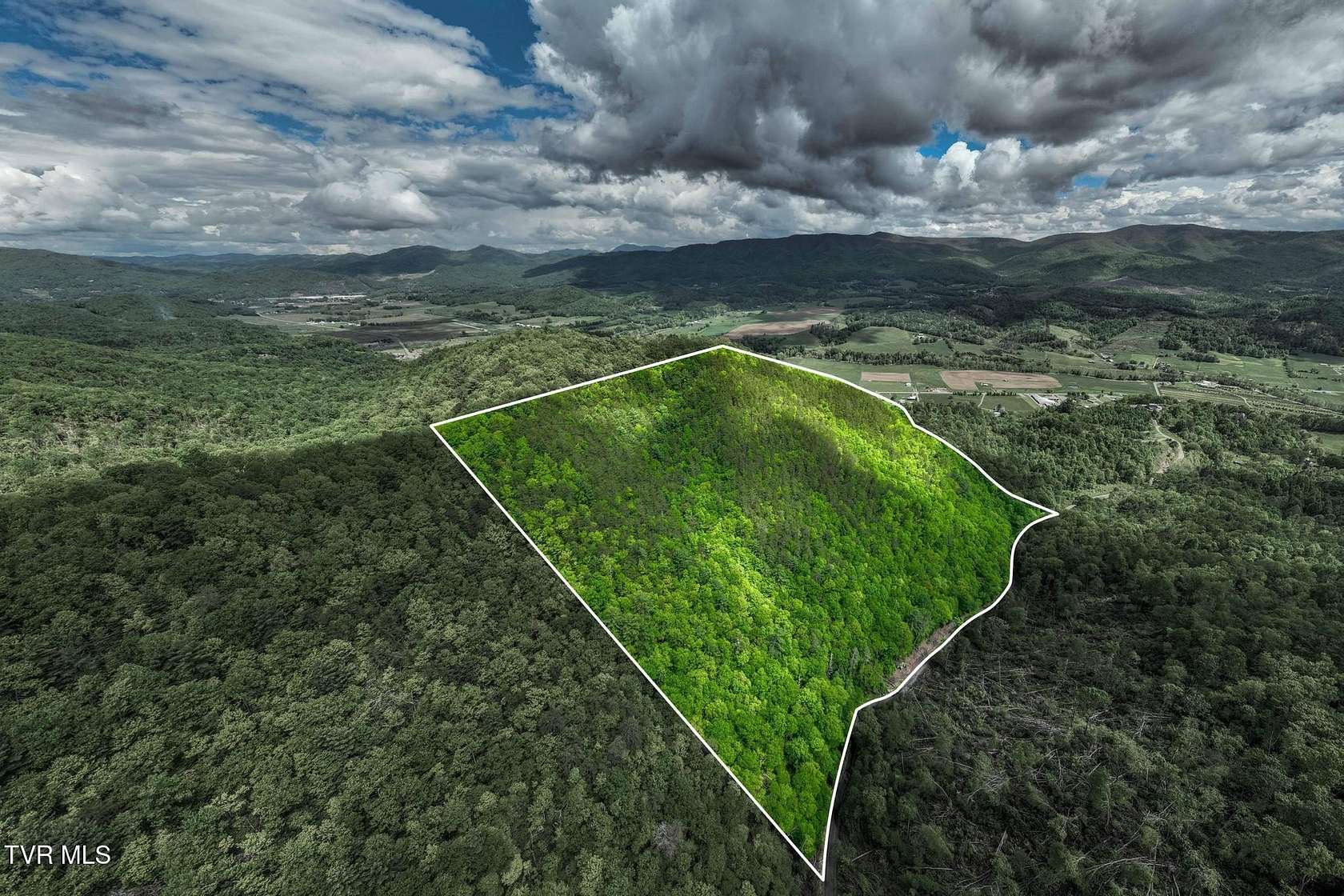 33.5 Acres of Recreational Land for Sale in Mountain City, Tennessee