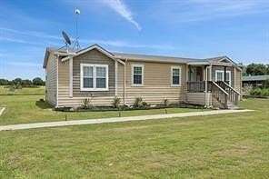 1.51 Acres of Land with Home for Sale in Blue Ridge, Texas