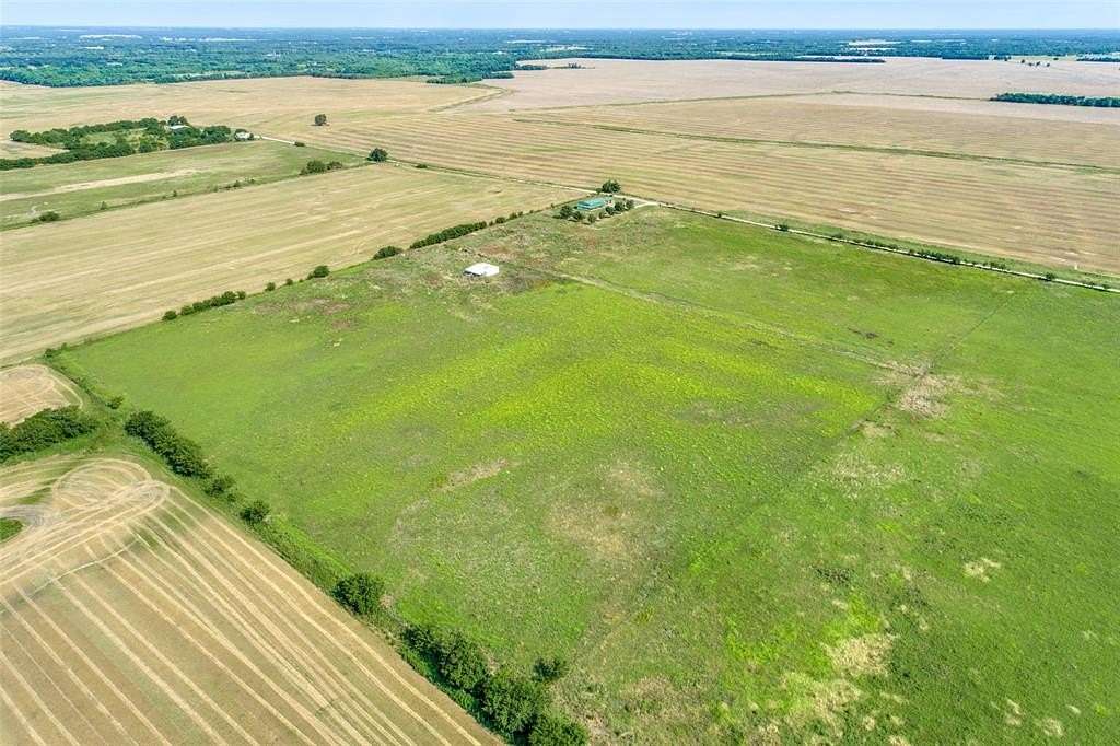 25 Acres of Land for Sale in Bonham, Texas