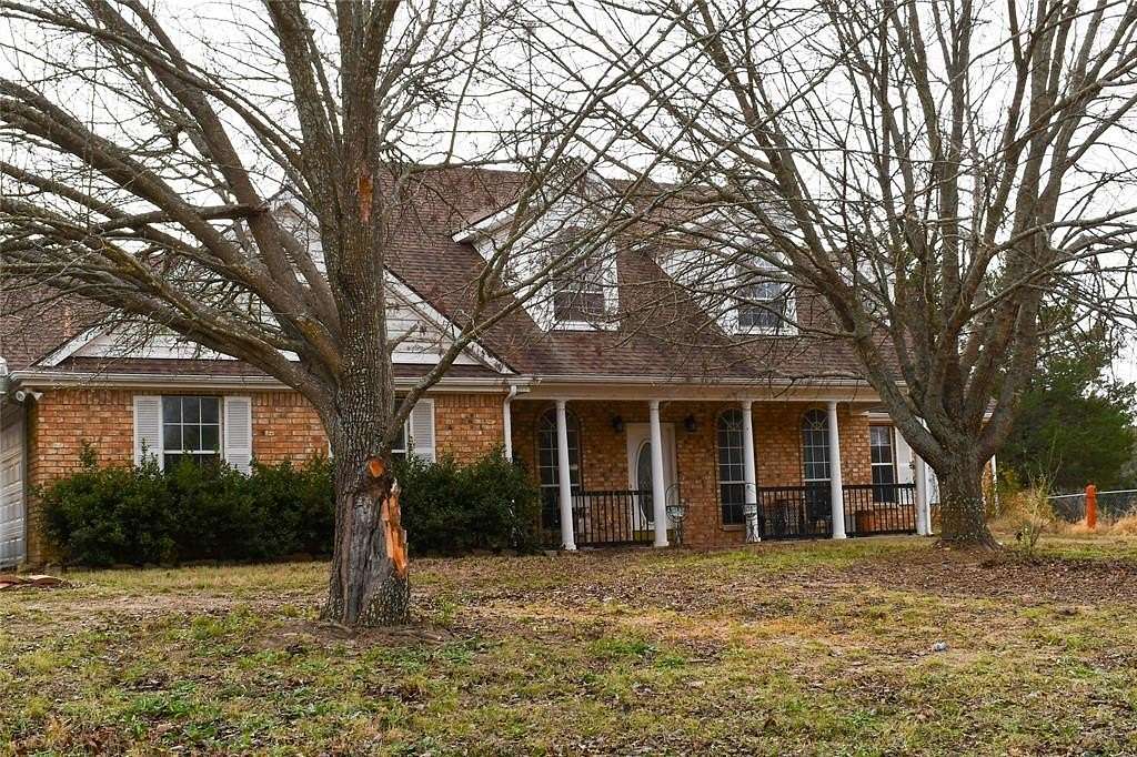 15 Acres of Land with Home for Sale in Blue Ridge, Texas