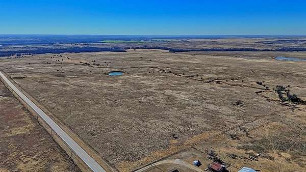 401 Acres of Recreational Land & Farm for Sale in Dean, Texas