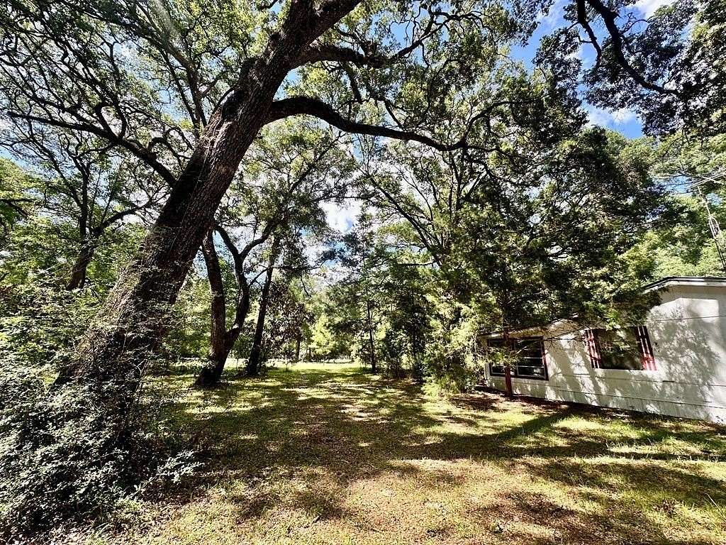 5.46 Acres of Land for Sale in Old Town, Florida