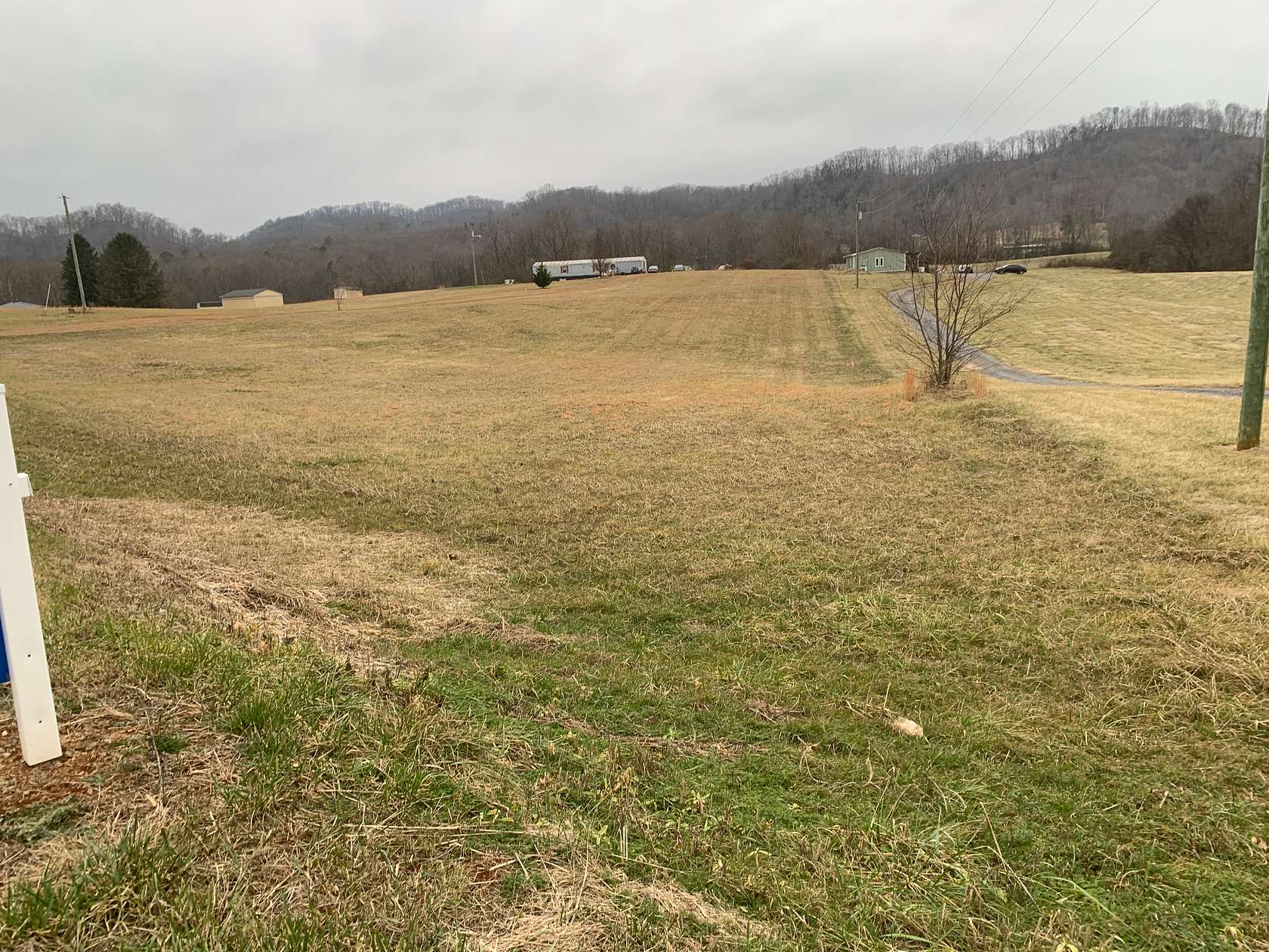 1 Acre of Residential Land for Sale in Rogersville, Tennessee