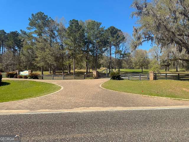0.82 Acres of Residential Land for Sale in Bainbridge, Georgia