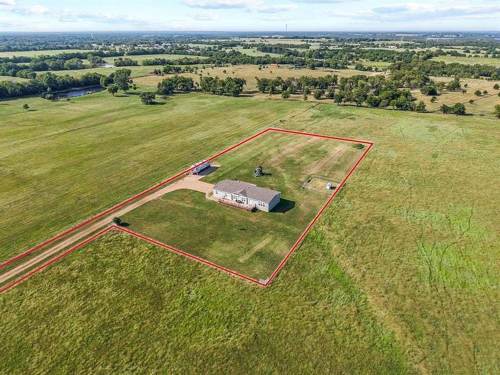 2.28 Acres of Residential Land with Home for Sale in Bells, Texas