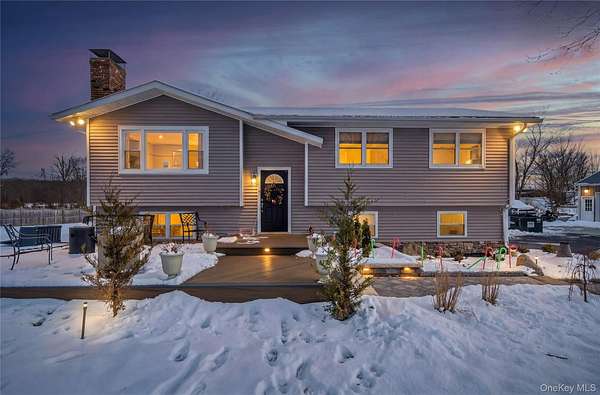 2 Acres of Residential Land with Home for Sale in Wallkill, New York