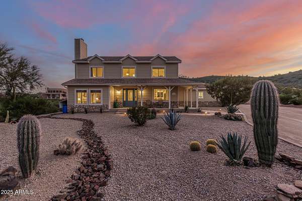 2.5 Acres of Residential Land with Home for Sale in Phoenix, Arizona