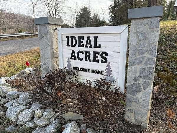 1 Acre of Residential Land for Sale in Otto, North Carolina