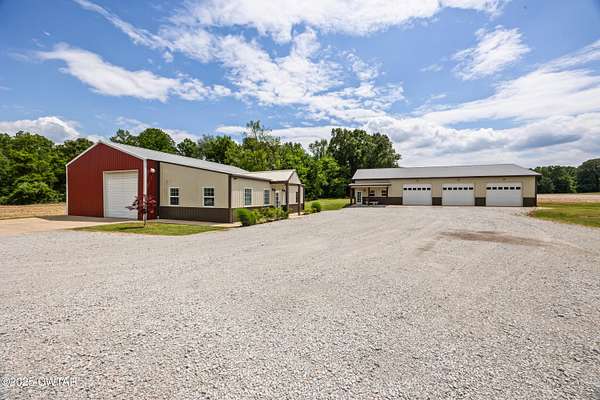 3.5 Acres of Improved Commercial Land for Sale in Jackson, Tennessee