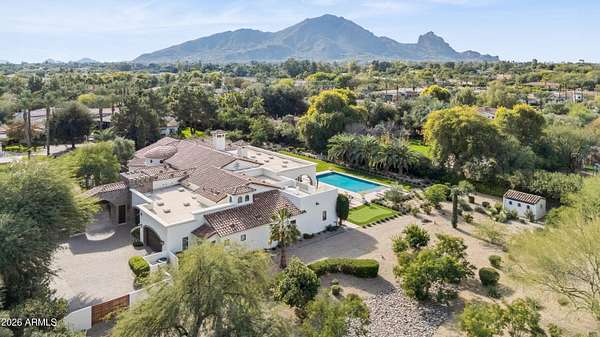 1.63 Acres of Residential Land with Home for Sale in Paradise Valley, Arizona