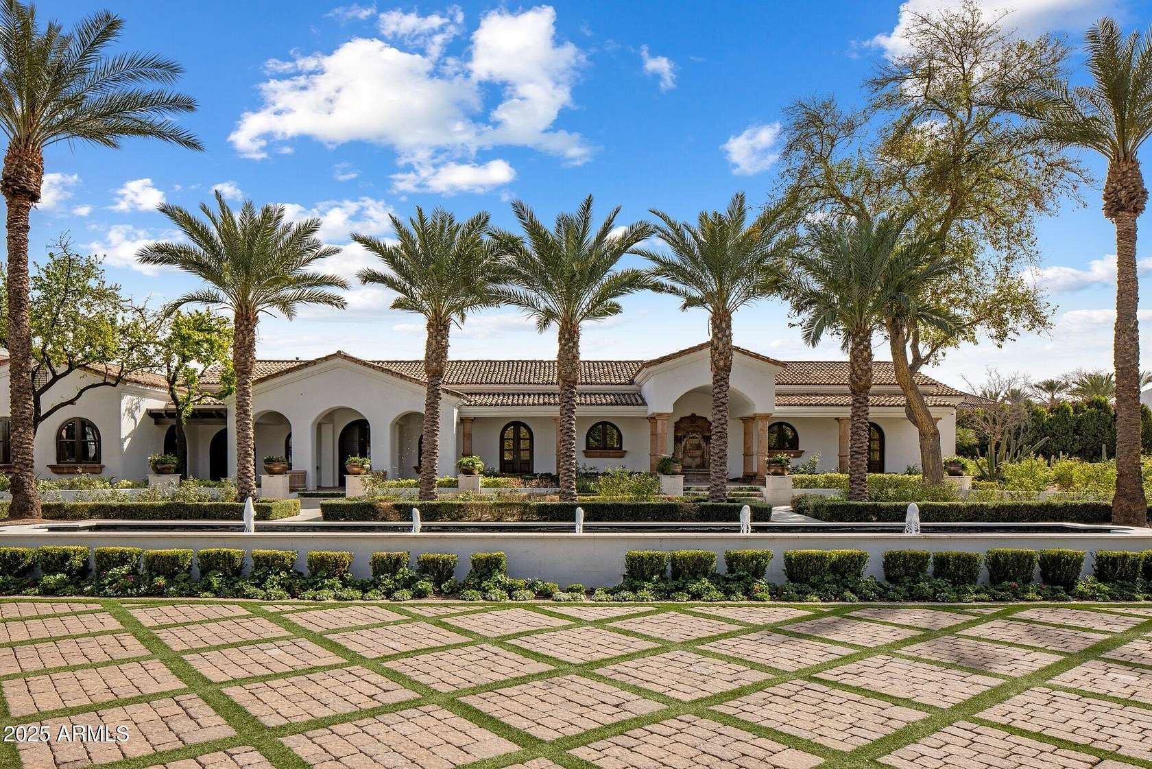 2 Acres of Land with Home for Sale in Paradise Valley, Arizona