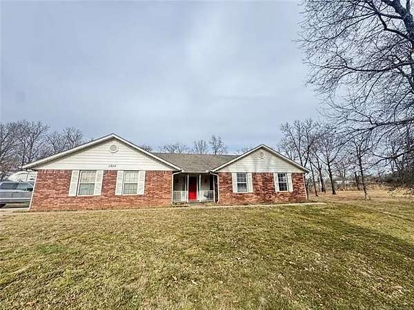 4 Acres of Land with Home for Sale in Hulbert, Oklahoma