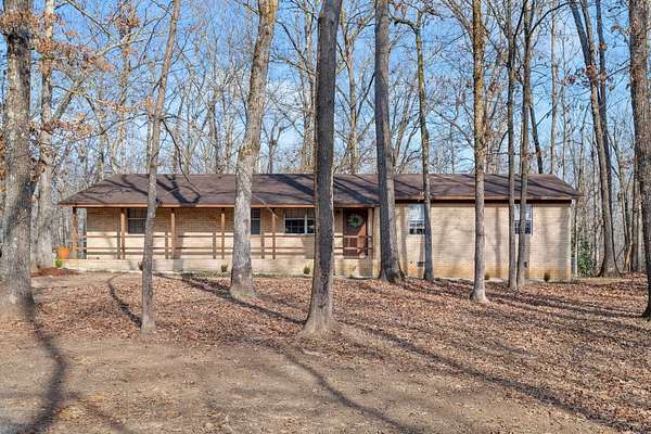 2.69 Acres of Residential Land with Home for Sale in Florence, Alabama