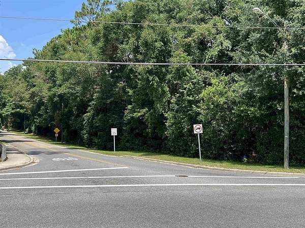 2.22 Acres of Residential Land for Sale in Tallahassee, Florida