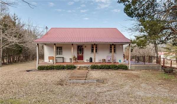 5.5 Acres of Residential Land with Home for Sale in Murfreesboro, Tennessee