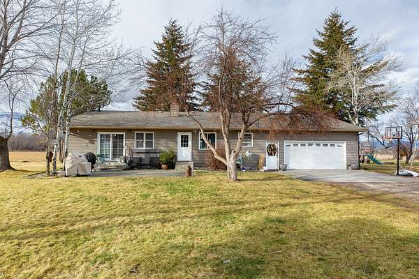 14.4 Acres of Land with Home for Sale in Hamilton, Montana