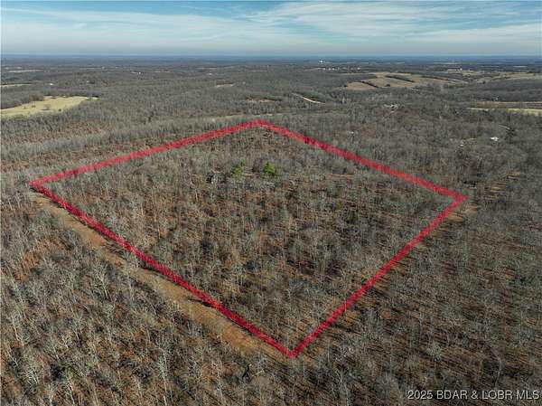 40 Acres of Recreational Land for Sale in Montreal, Missouri