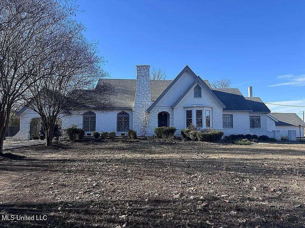 1.66 Acres of Residential Land with Home for Sale in Ruleville, Mississippi