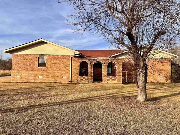 8 Acres of Residential Land with Home for Sale in Beebe, Arkansas