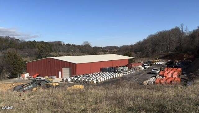 16.6 Acres of Improved Commercial Land for Sale in Dandridge, Tennessee