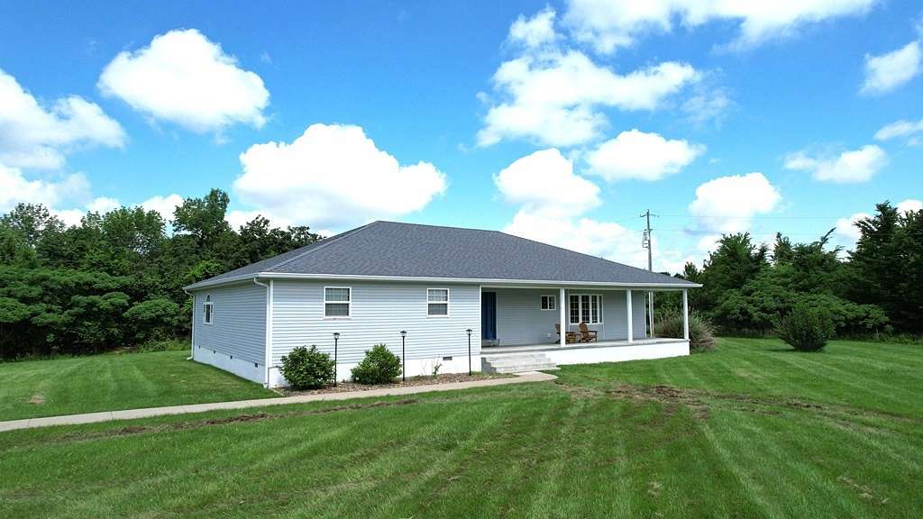 5 Acres of Land with Home for Sale in Crofton, Kentucky