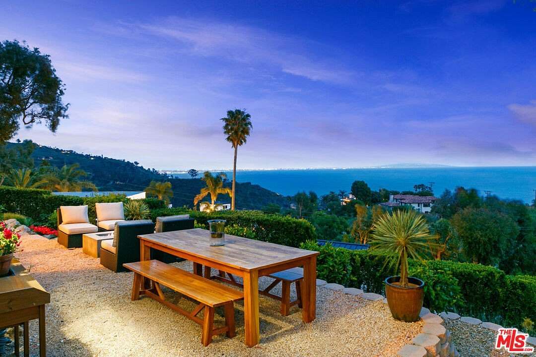 1.57 Acres of Residential Land with Home for Sale in Malibu, California