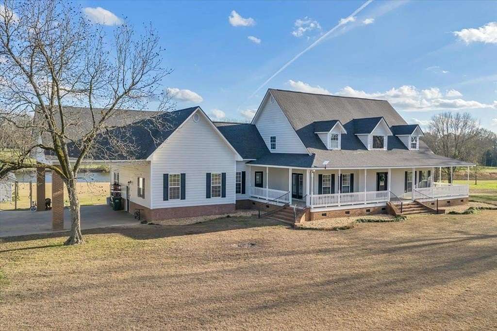 2.23 Acres of Residential Land with Home for Sale in Cordele, Georgia