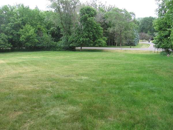 0.34 Acres of Residential Land for Sale in Austin, Minnesota