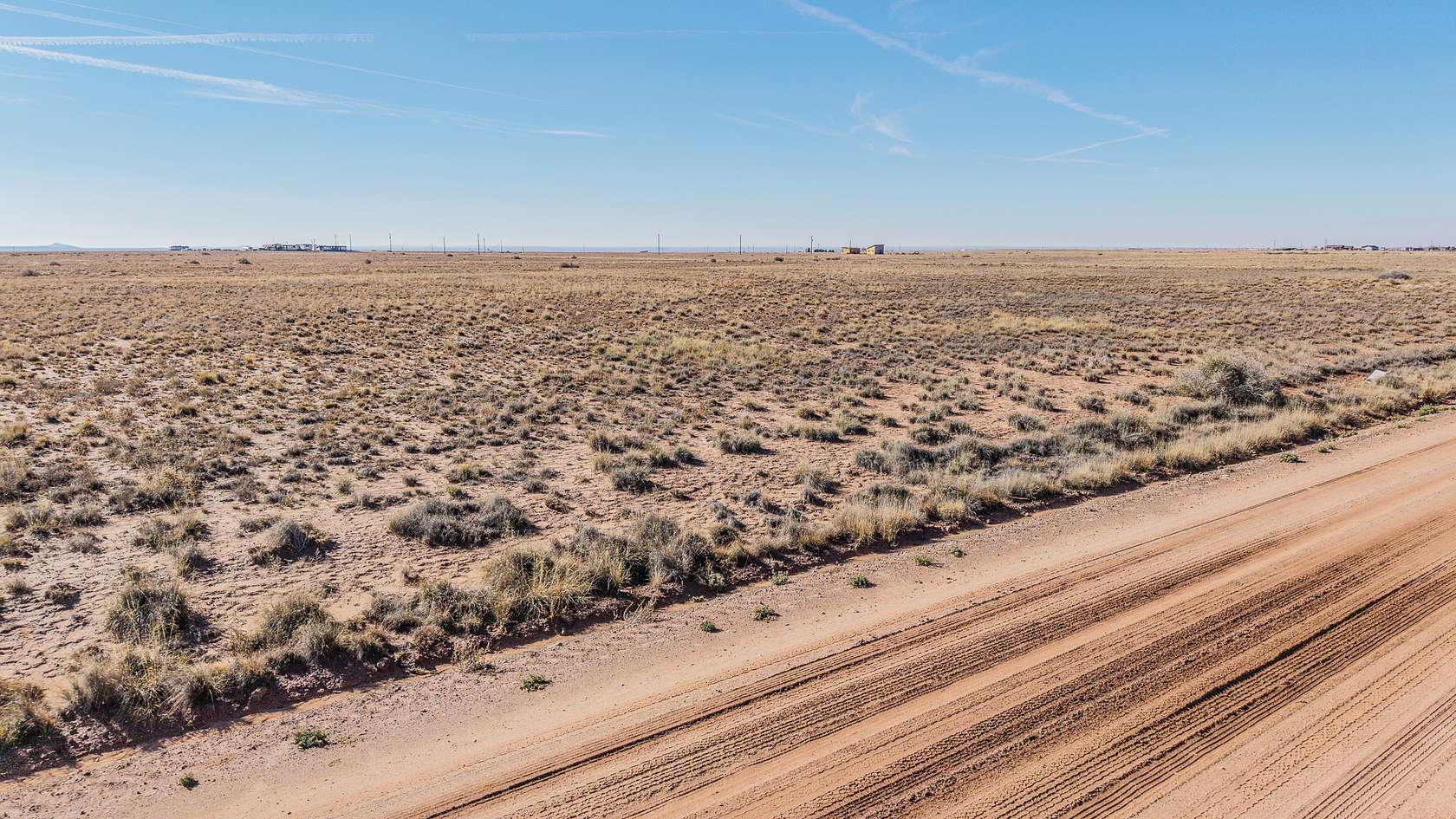 1.25 Acres of Residential Land for Sale in Sun Valley, Arizona