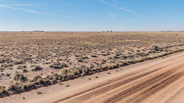 1.25 Acres of Residential Land for Sale in Sun Valley, Arizona