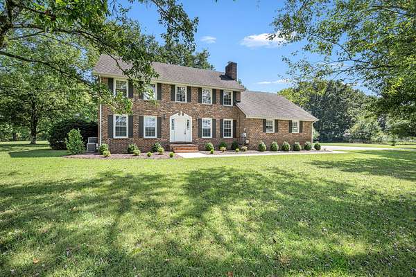 2.12 Acres of Residential Land with Home for Sale in Tullahoma, Tennessee