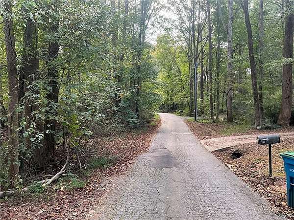 0.95 Acres of Residential Land for Sale in Commerce, Georgia