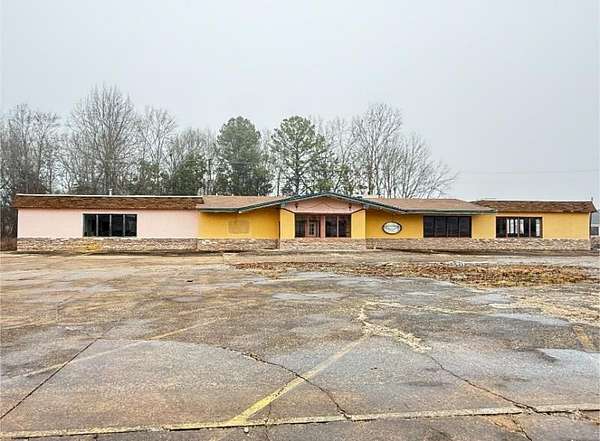 2 Acres of Improved Commercial Land for Sale in Booneville, Mississippi