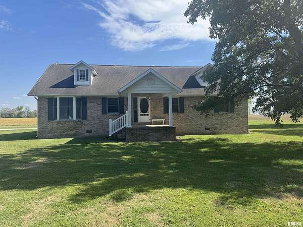 2.55 Acres of Residential Land with Home for Sale in Vernon, Illinois