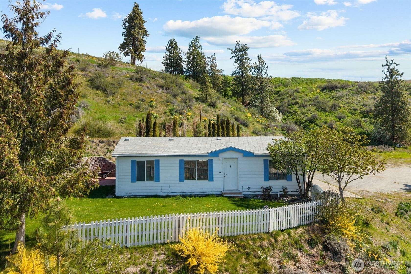 9 Acres of Land with Home for Sale in Manson, Washington