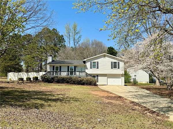 1.5 Acres of Land with Home for Sale in Newnan, Georgia