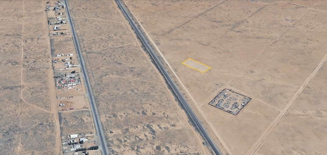1.33 Acres of Commercial Land for Sale in Kingman, Arizona